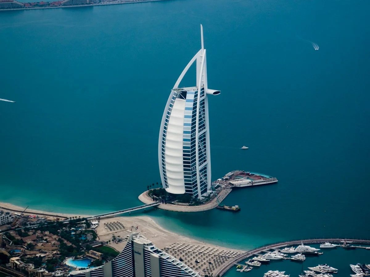 UAE eSIM — 5GB / 30 Days destination travel view